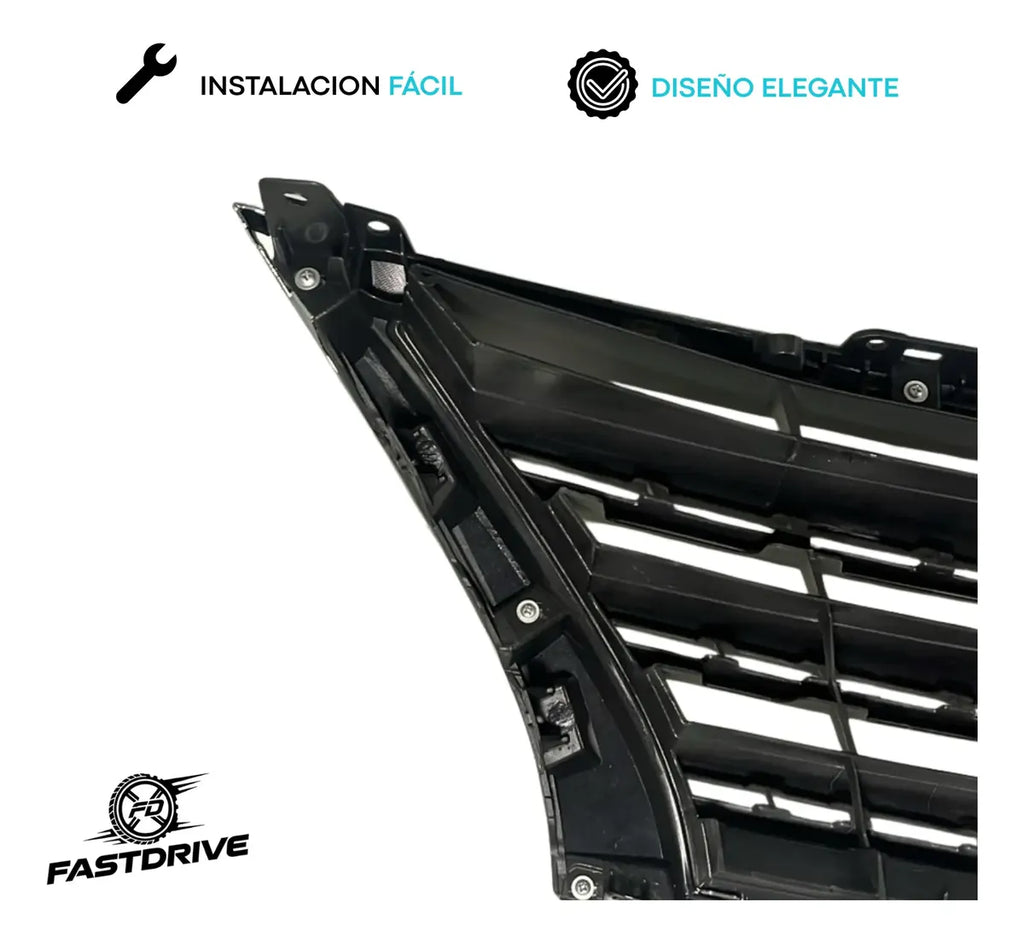 Parrilla Nissan Sentra 2013 A 2016 Plateada Con Filo Cromado